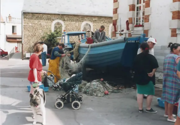 Retour de la pêche sur la place